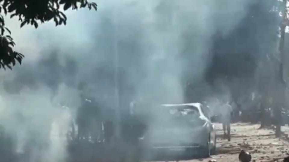 Vehicles and properties vandalised and stones pelted in Noida protest over demands for salary increment