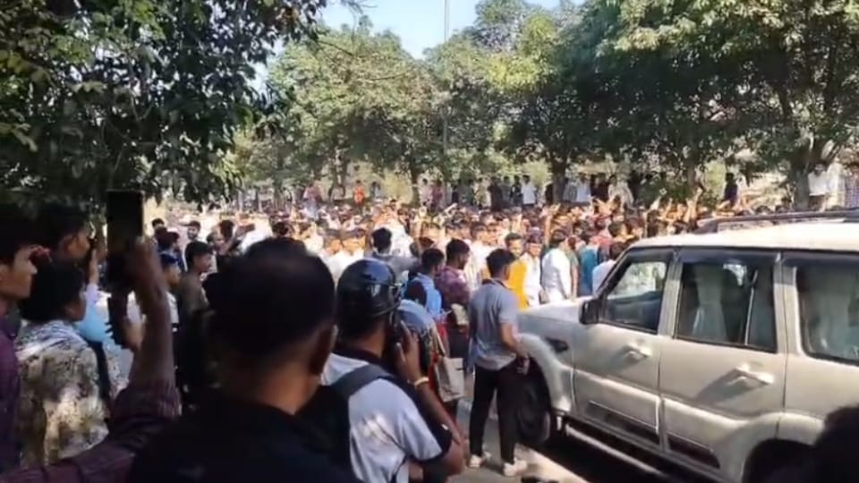 govt has raised minimum wage by up to 3,000 Following violent protests in Noida