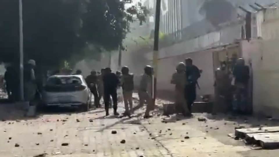 Vehicles and properties vandalised and stones pelted in Noida protest over demands for salary increment