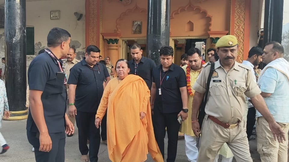 Former madhya pradesh chief  minister uma bharti vrindavan visit