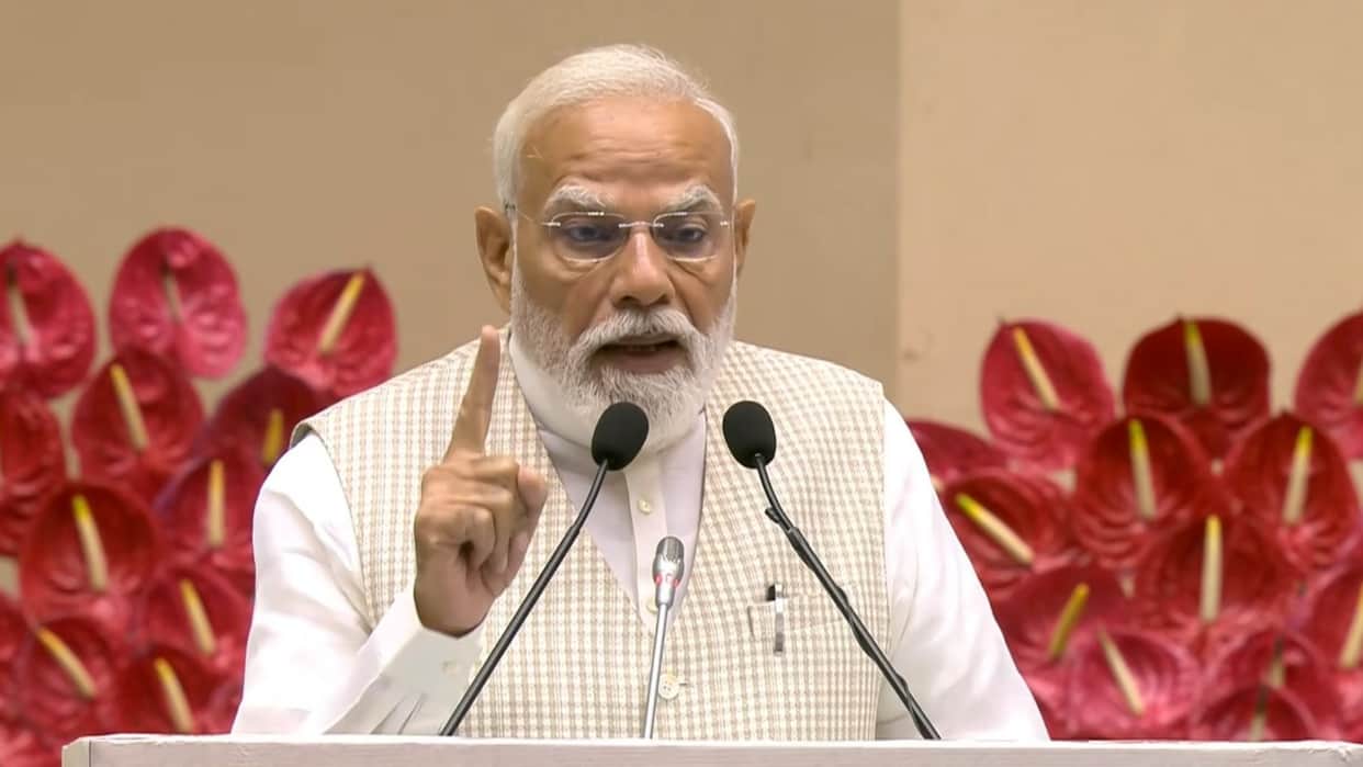 Achievements need no publicity modi governments self praise exceeded limits lakhpati-didi-janaushadhi