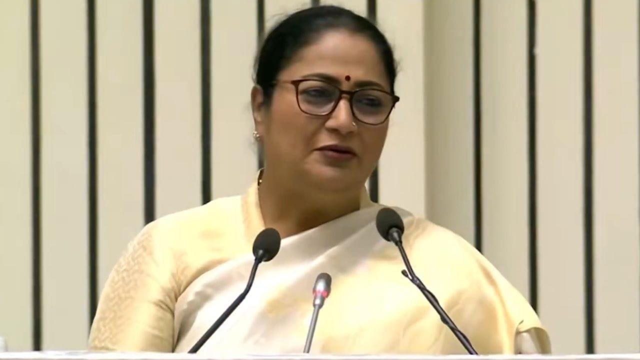 सीएम रेखा गुप्ता