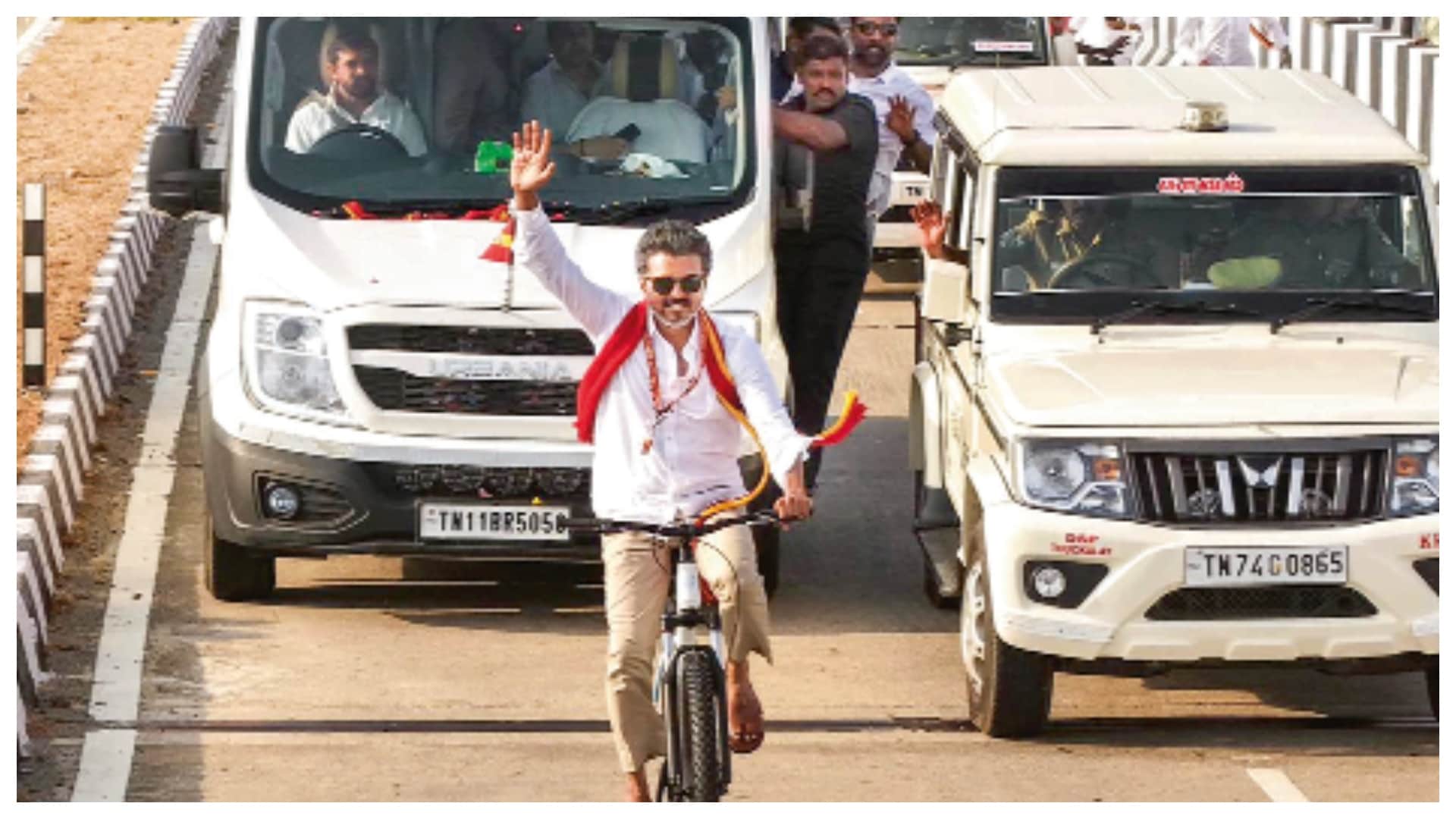 तमिलनाडु विधानसभा चुनाव के लिए प्रचार करते विजय