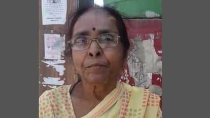 Chain snatched from elderly woman after sniffing her handkerchief in Muradnagar at Ghaziabad