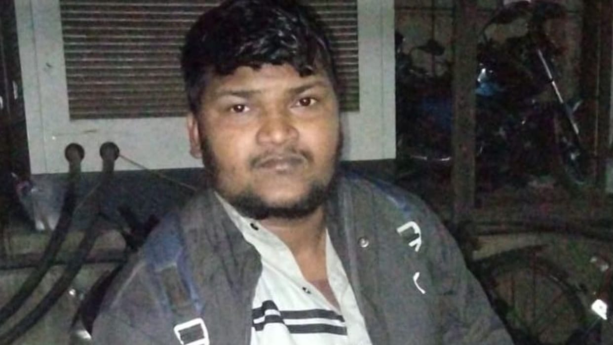 Varanasi Road Accident Brother distributing wedding cards died after crashing into  divider