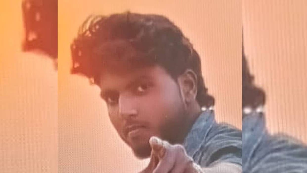 A day before Tilak, a young man died in an accident in Tulsipur Balrampur.