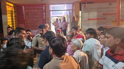 Baghpat: Leakage of poisonous gas in Malakpur Mill, guard dead, condition of three critical; 50 laborers saved