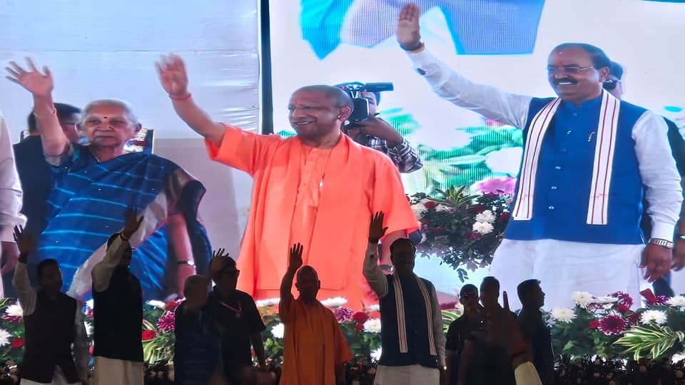 CM Saharanpur Visit: CM Yogi said - Roads will bring prosperity