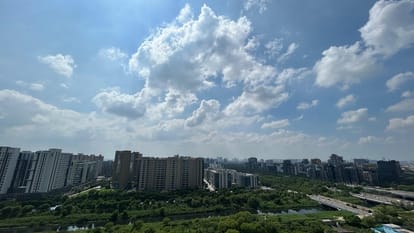 Noida is emerging as the top choice for people in Delhi-NCR