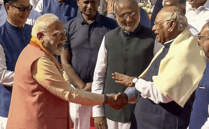 PM Modi Rapport in politics chemistry With Kharge in Parliament photo with Rahul has gone viral know details