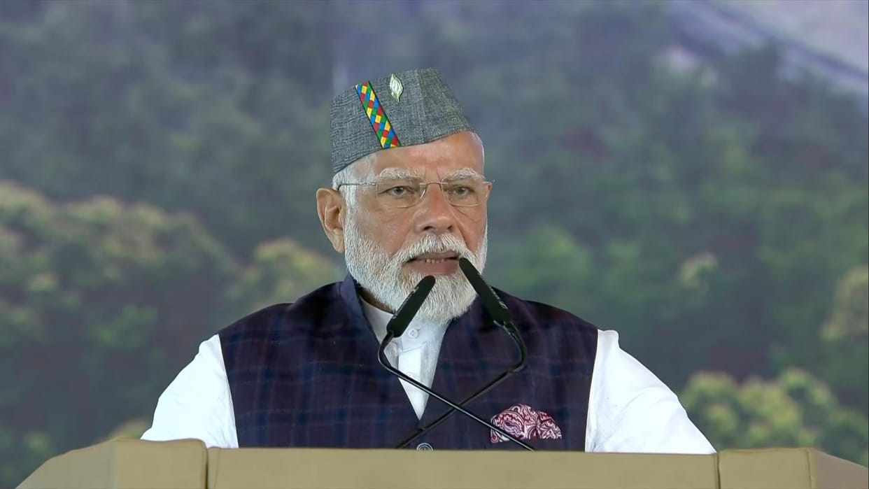 PM Modi Uttarakhand Visit Live Updates Inaugurate Delhi Dehradun Corridor Kali Temple CM Dhami News in Hindi