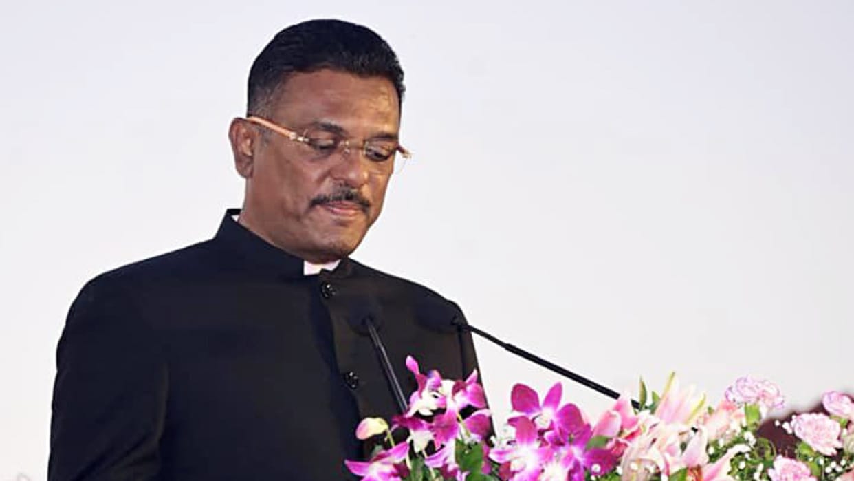 Maharashtra Minister Pratap Sarnaik orders crack down on arbitrary private bus fare hikes illegal booking apps