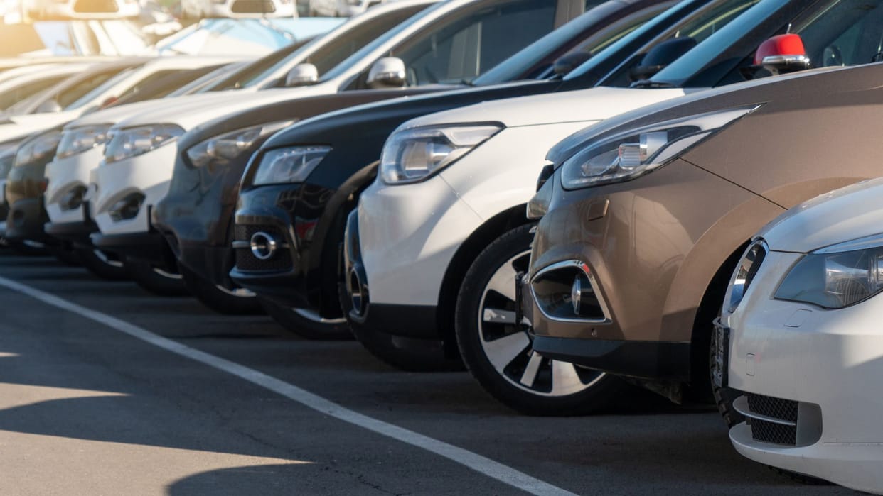 Buying a Second Hand Car know the Smart Ways to Check Accident History Like an Expert in hindi