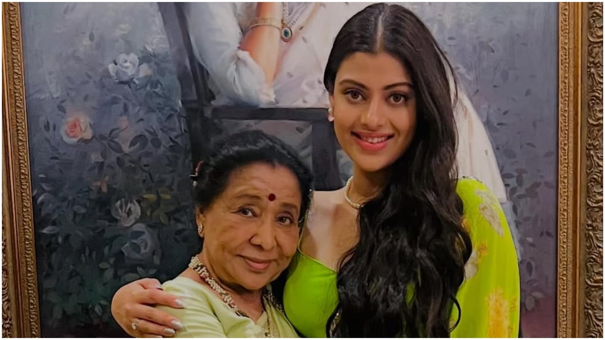 Zanai Bhosle Posts Happy Memories Of Grandmother Asha Bhosle Grooving Says She Would Want Us To Celebrate