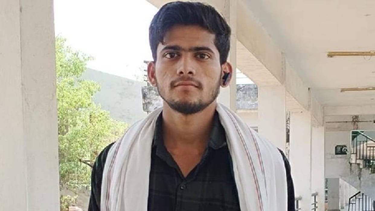 Jhansi: A B.Tech student, stressed by his back exam