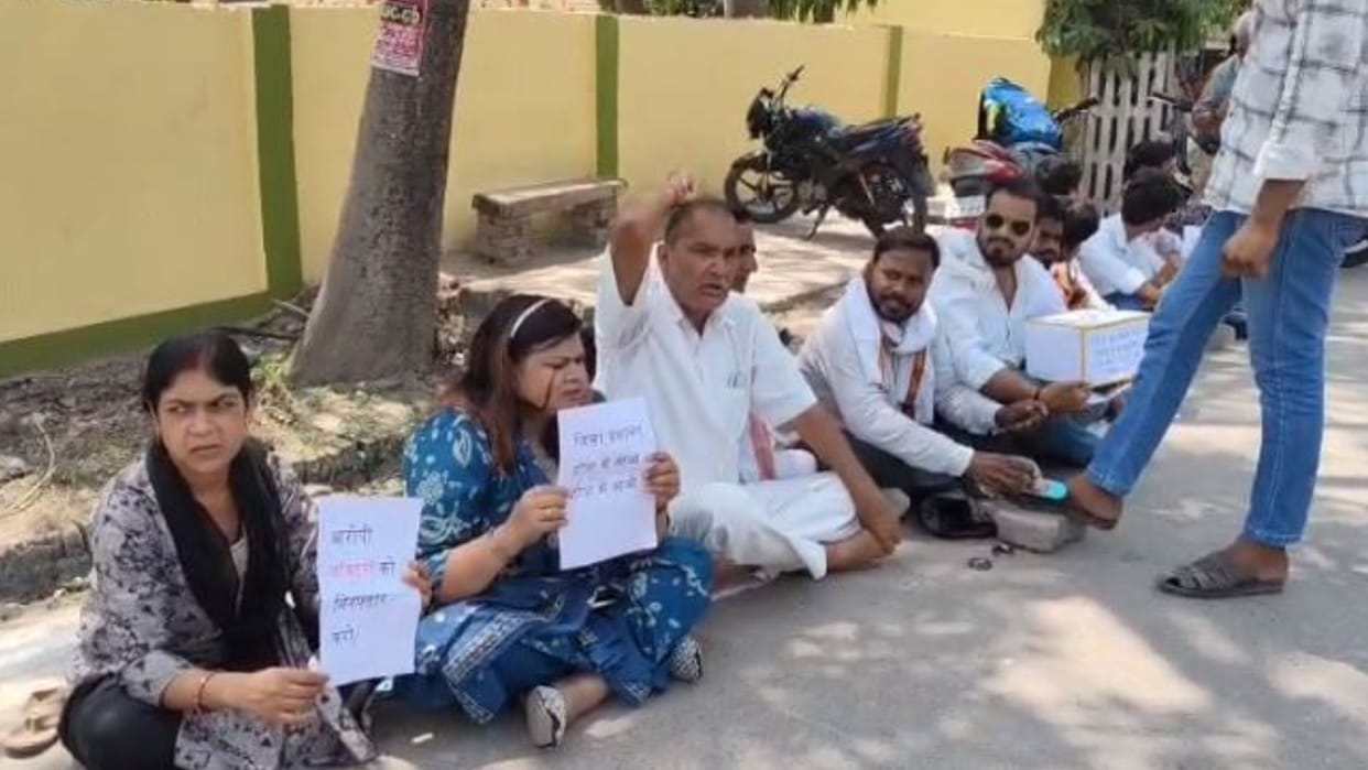Student Leaders Polish Shoes Claim Health System Is on Ventilators Demand Arrest of Accused Doctors