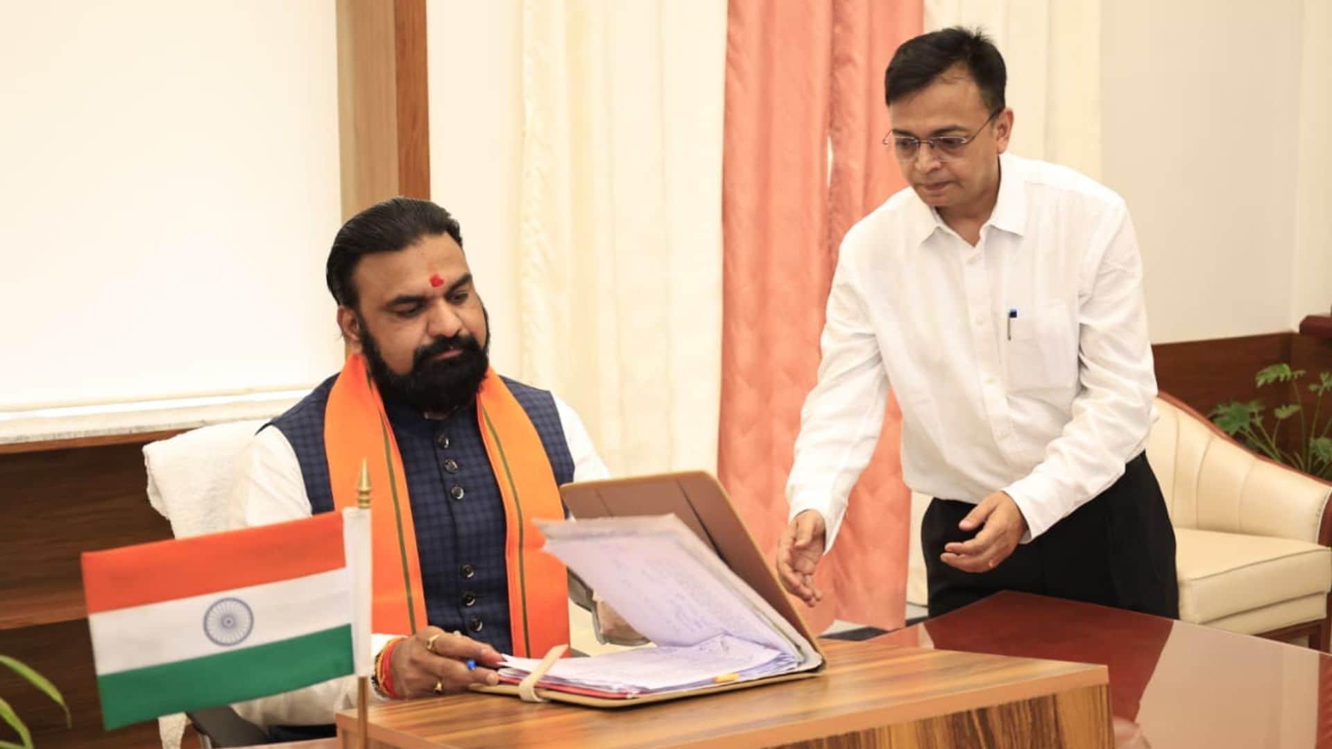 How did CM Samrat Chaudhary meet Nitish Kumar what did he do after taking oath as Chief Minister