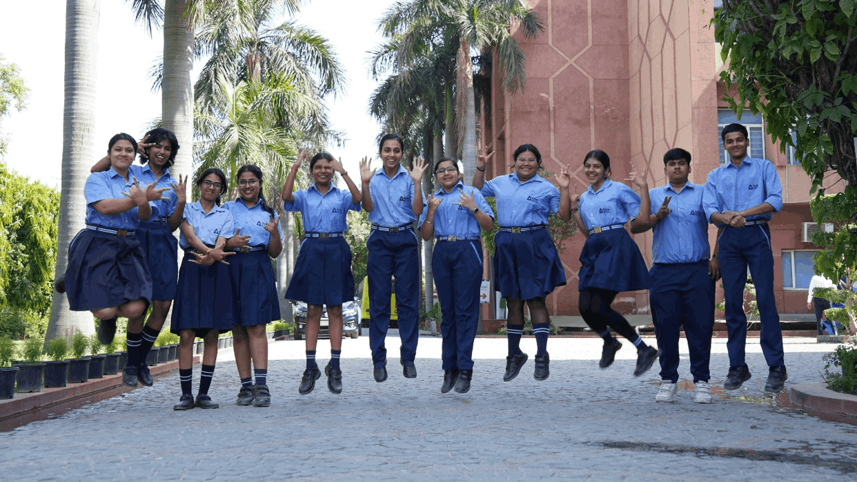 CBSE 10th Result 2026 out Class 10th Results for Noida Region Decline and Ranks 20th Nationwide