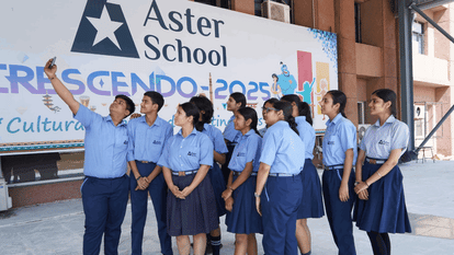 CBSE 10th Result 2026 out Class 10th Results for Noida Region Decline and Ranks 20th Nationwide
