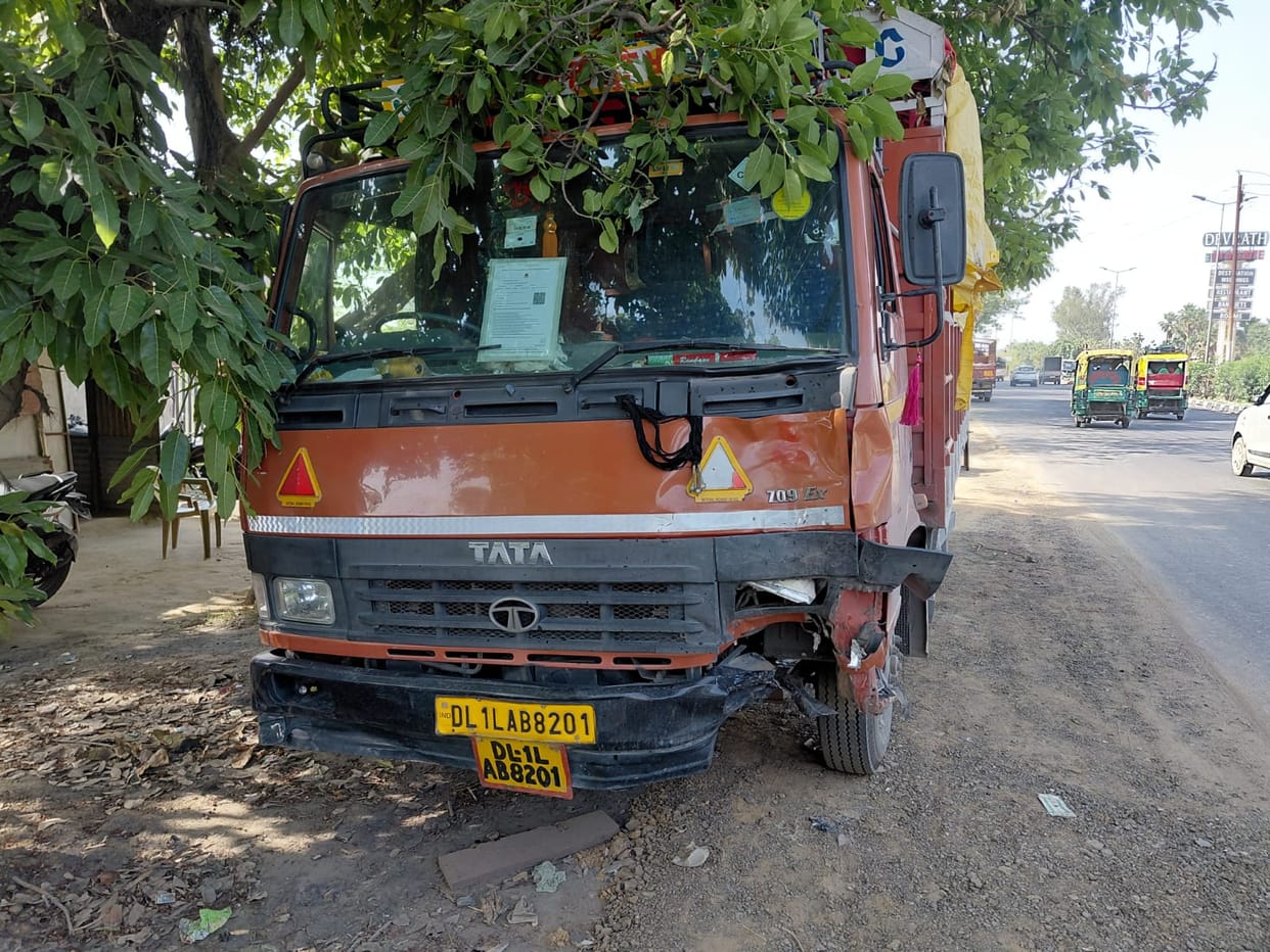 Scooter Rider Killed After Speeding Canter Hits Him on Partapur Bypass in Meerut
