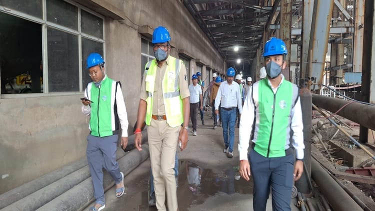 सक्ती वेदांता प्लांट हादसा: घायलों के बेहतर उपचार के लिए कलेक्टर-एसपी मुस्तैद, मृतकों के परिजनों को मुआवजा