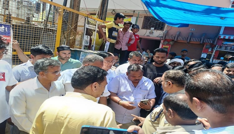 झांसी की रानी की प्रतिमा पर जसपुर में बवाल: विधायक-पूर्व विधायक भिड़े, पुलिस ने रुकवाया काम