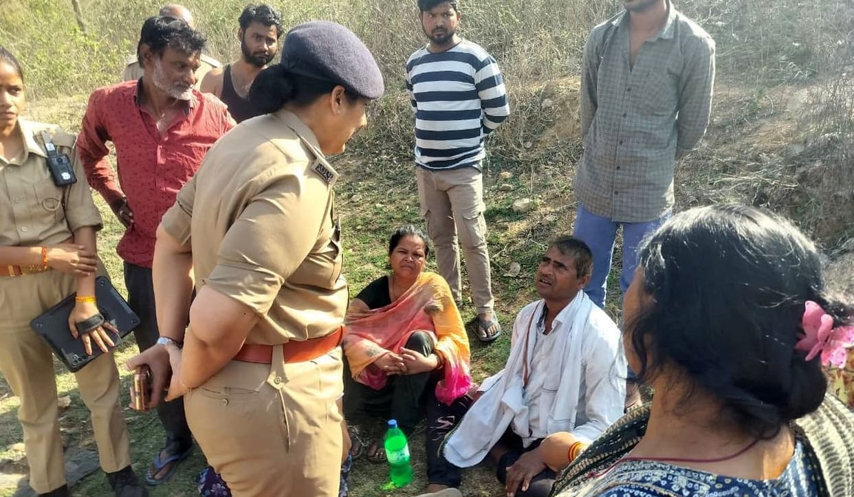 Mahoba Murder Constables Younger Sister Strangled to Death Body Dumped Near Hillside