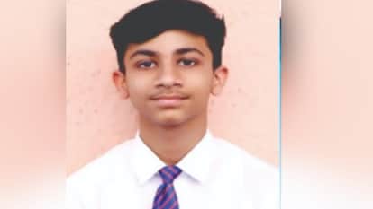 मुजफ्फरनगर टॉपर अहम गर्ग।