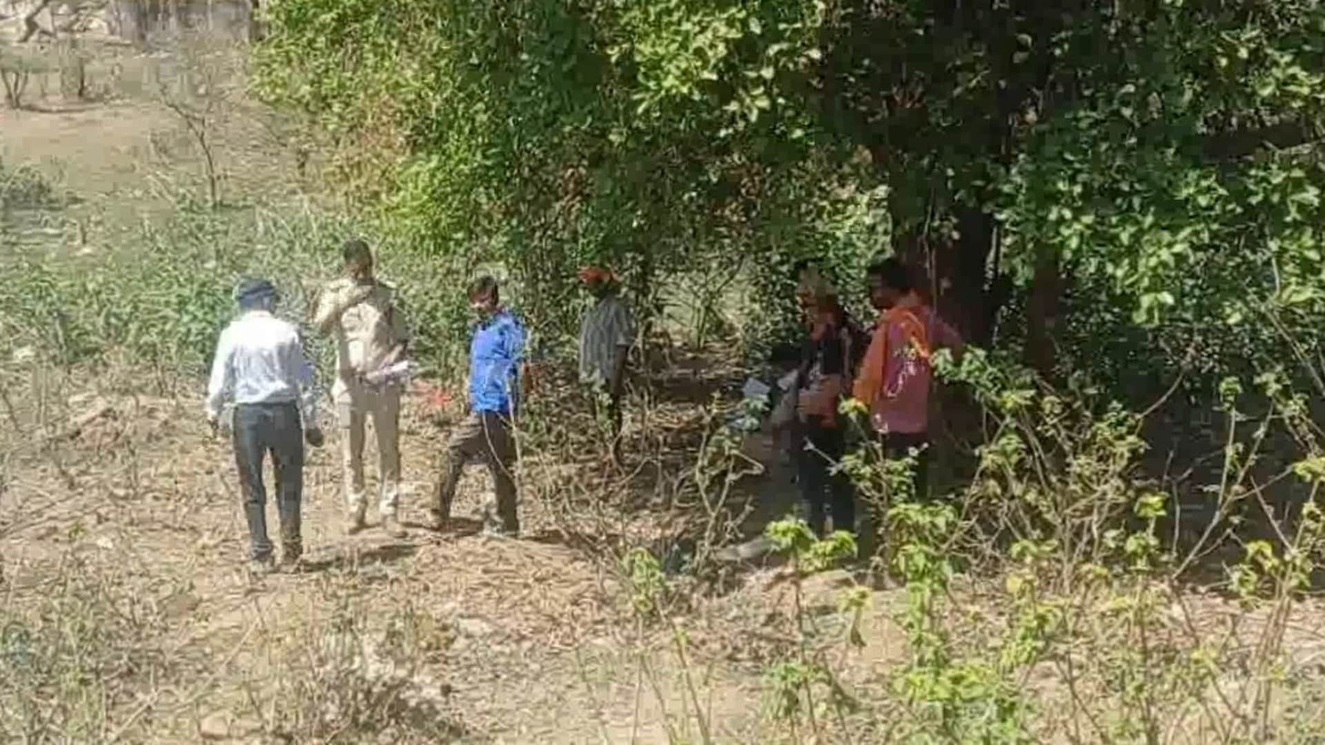 छह दिन बाद खोदकर निकाला मासूम का शव