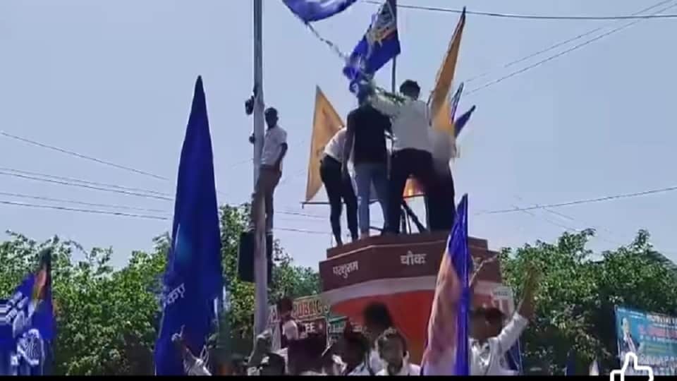Agra Protest: Brahmin Community Angry Over Flags Incident at Parshuram Chowk