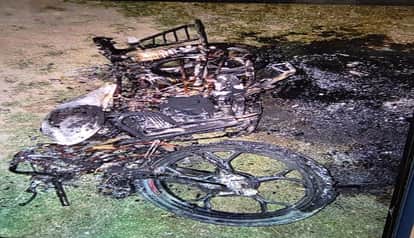 Forest beat officer of forest outpost in Kashipur assaulted, bike set on fire