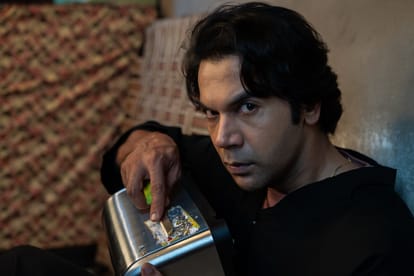 Toaster Movie Review in hindi rajkummar rao and sanya malhotra starrer on netflix