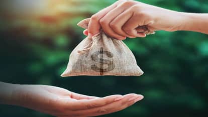 Raipur leads in loan taking, many districts lag behind: Banking data reveals the real picture of development