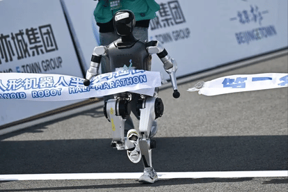 China to host world’s first humanoid robot half marathon alongside humans