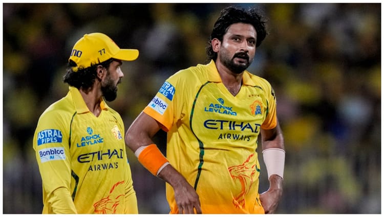 IPL 2026: चेन्नई सुपर किंग्स को बड़ा झटका, खलील अहमद चोटिल होकर आईपीएल से बाहर; चार नाम जो बन सकते हैं विकल्प