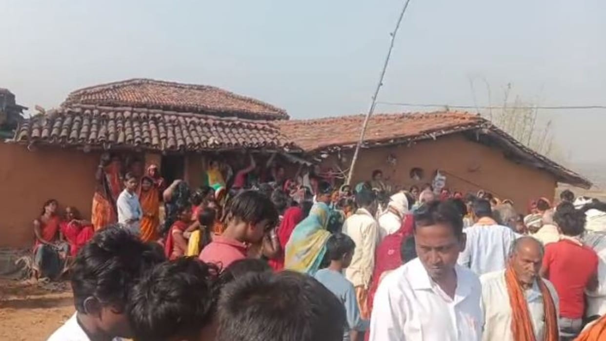 Vedanta Power Plant Tragedy Three Funeral Pyres Lit Simultaneously in Sonbhadra