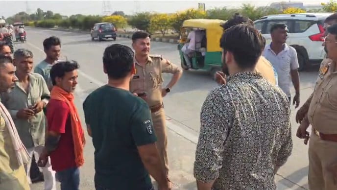 An uncontrolled car broke divider and crushed three women in Hapur