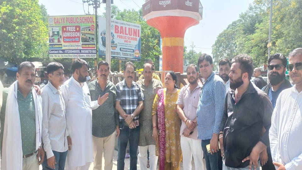 Agra Protest: Brahmin Community Angry Over Flags Incident at Parshuram Chowk