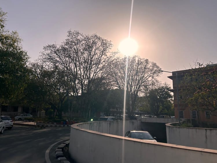 Rajasthan Weather: लू के बीच बदला मौसम, पश्चिमी विक्षोभ से राजस्थान के कई जिलों में बारिश के आसार