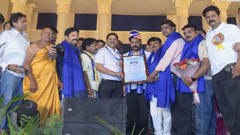 101 Couples Tie the Knot in Agra Bhimnagari Mass Wedding Promoting Dowry-Free Marriages