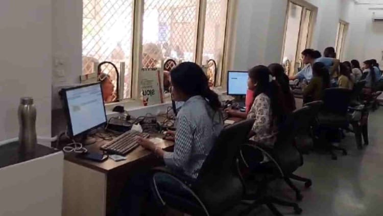 Uttarakhand: चारधाम यात्रा के लिए पंजीकरण शुरू, आज यात्री वाहनों को हरी झंडी दिखाकर रवाना करेंगे सीएम धामी