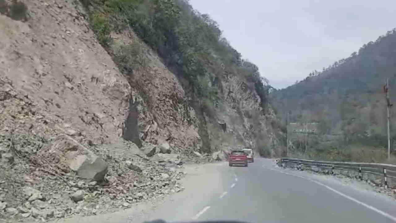 चिन्यालीसौड़ से गंगोत्री