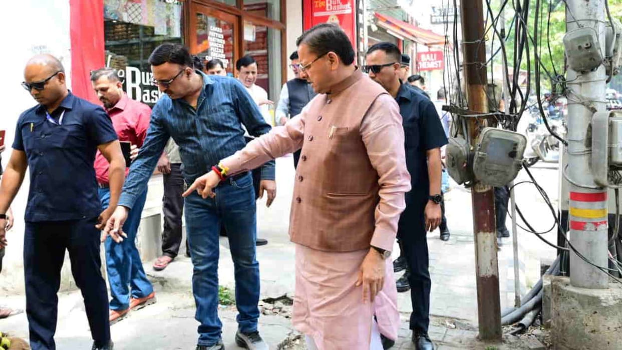 CM Dhami Arrives on the Spot to Investigate Public Grievances Uttarakhand CM Helpline