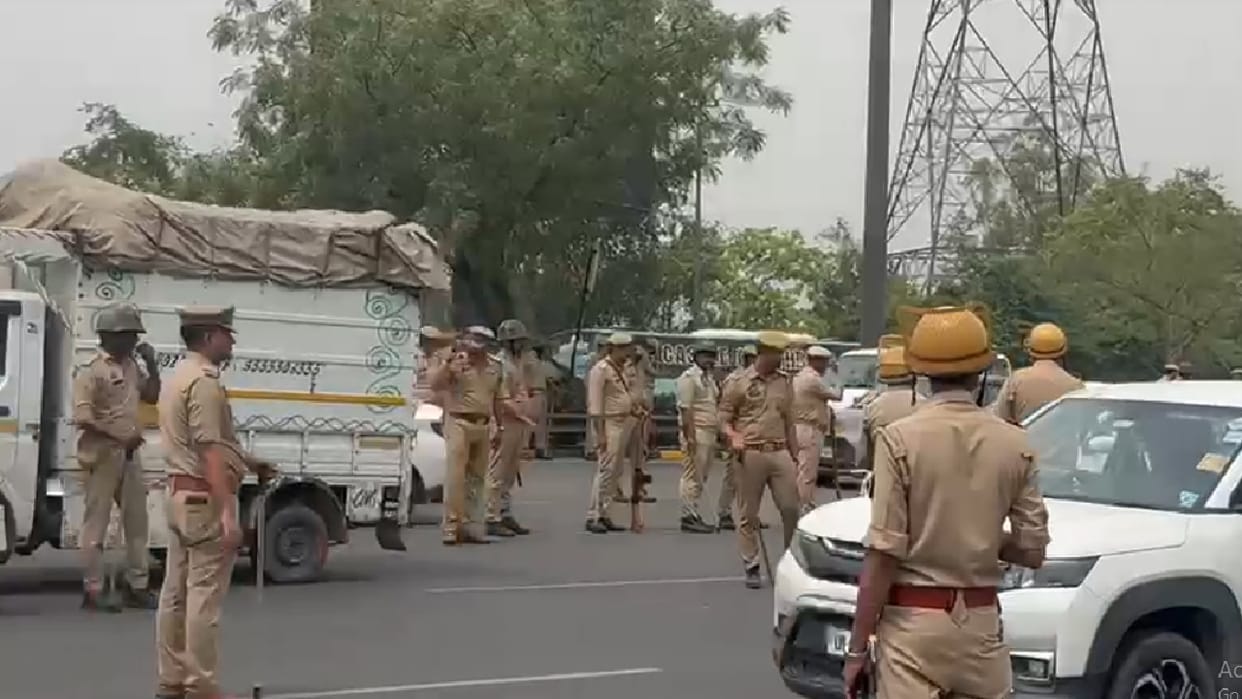 Noida Protests SP delegation reaches Noida to meet workers