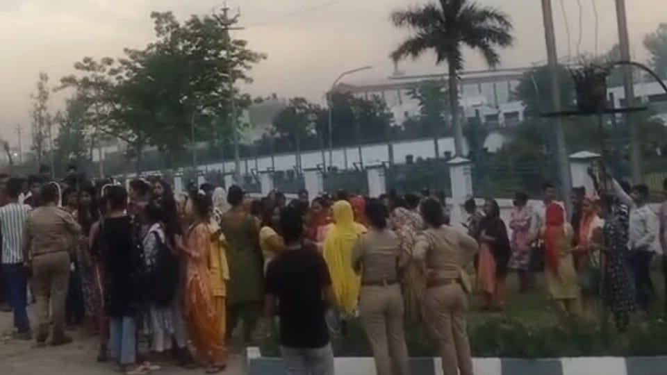 Laborers Create Uproar in Gajraula: Turn Violent Over Low Wages; Attempt to Block Highway Outside Factory