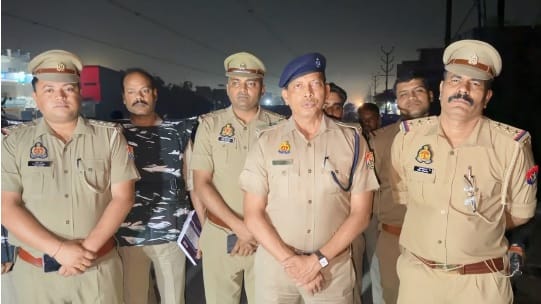 Kanpur Barra Robbery Case Solved Robbery Committed at Gunpoint Cunning Culprit Arrested in Encounter