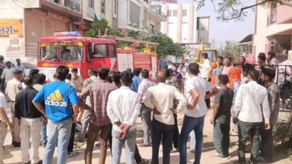 Jaipur News: Two workers die from toxic gas during sewer cleaning, incident raises serious safety concerns