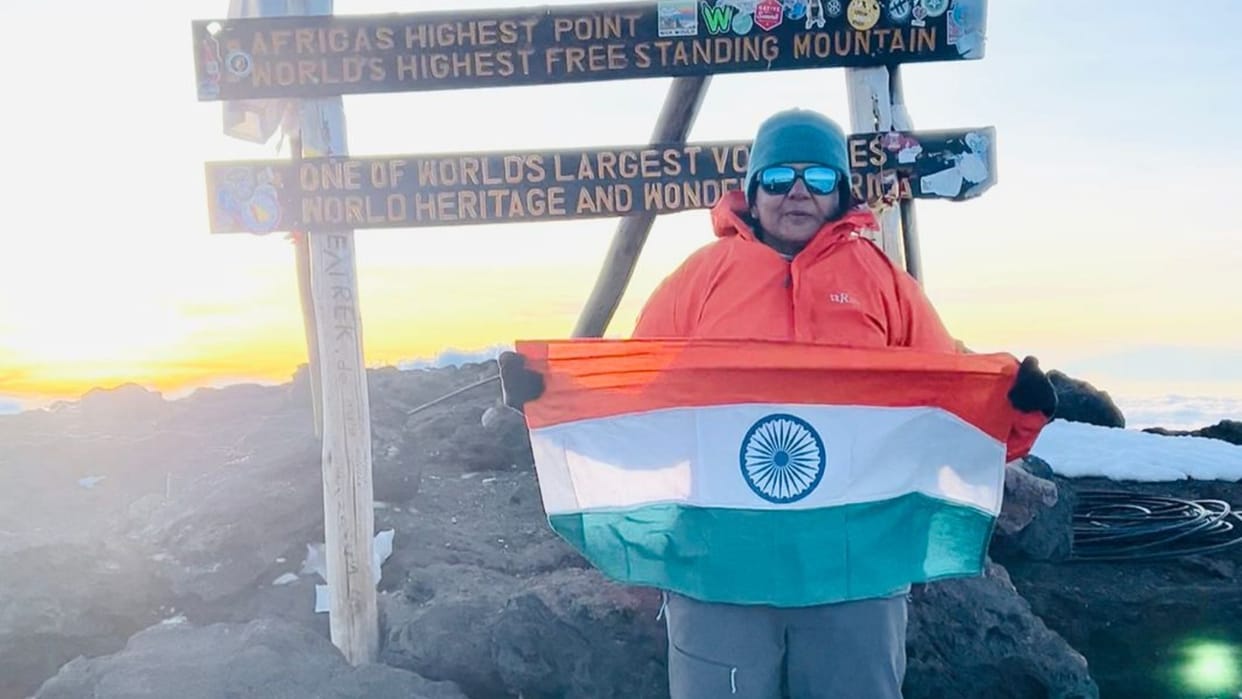Sunita Singh of Madhya Pradesh did wonders, created history by conquering Kilimanjaro at the age of 56