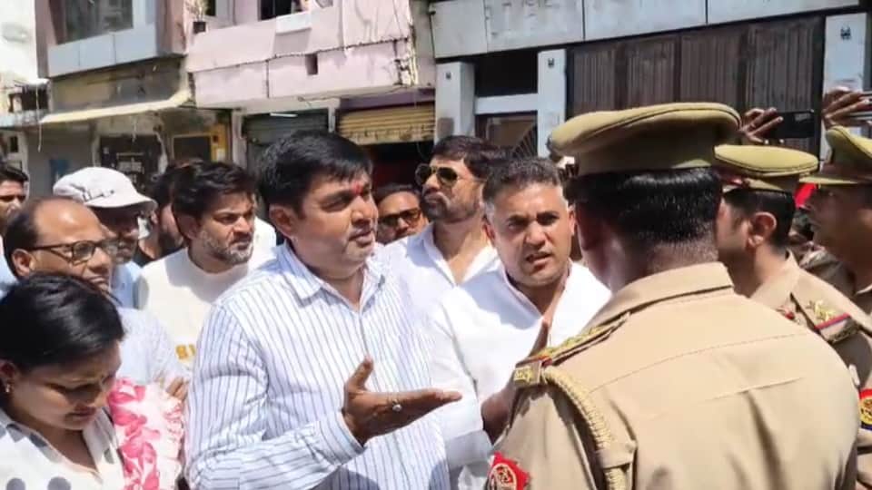 Tension at Central Market: Police Ask Traders to End Protest, Angry Traders Warn of Escalation