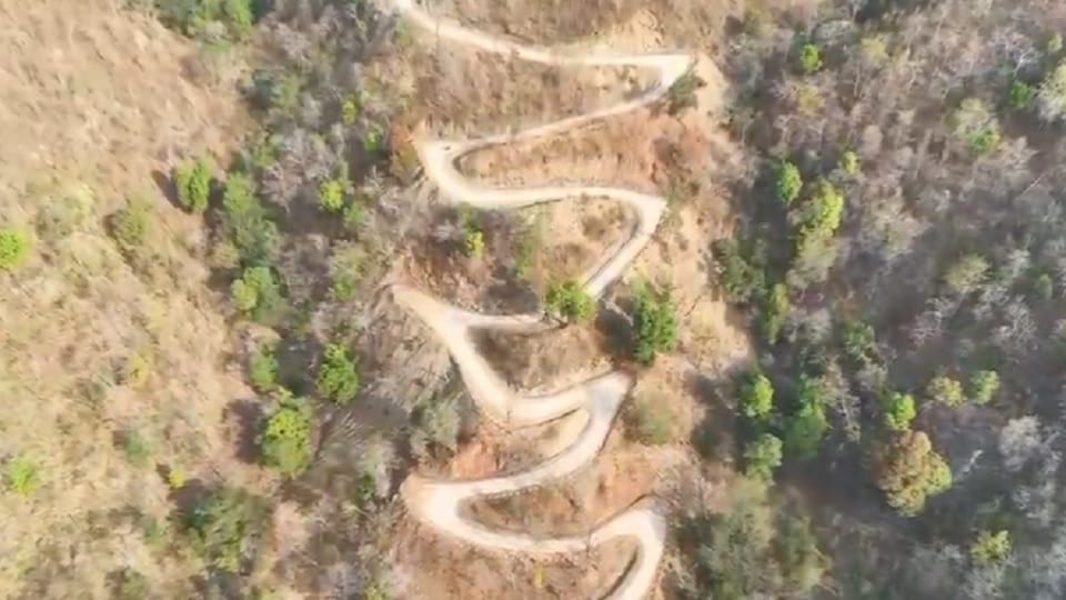सेंदूरखार से सेजाडीह तक 2.10 किलोमीटर लंबी पक्की सड़क का निर्माण